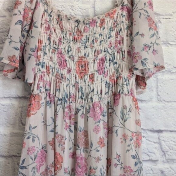 Saltwater Luxe Lula Floral Maxi Dress S Vintage Bouquet Pink Smocked Flowy Boho - Picture 5 of 8